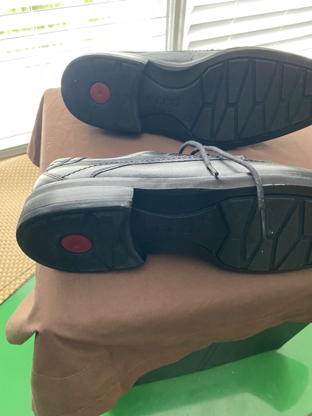 Mens Shoes View 4